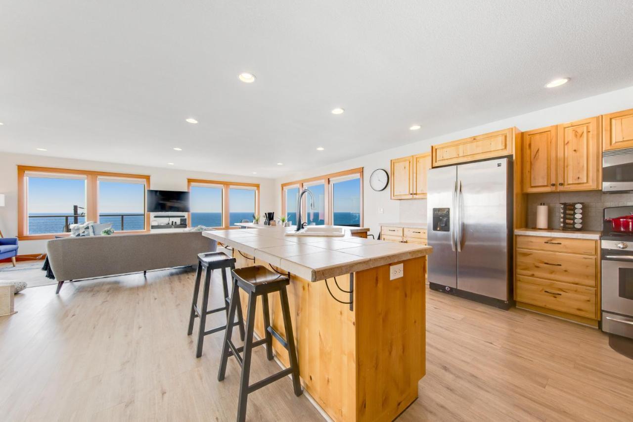 Villa Blue Wave Heights Lincoln City Exterior foto