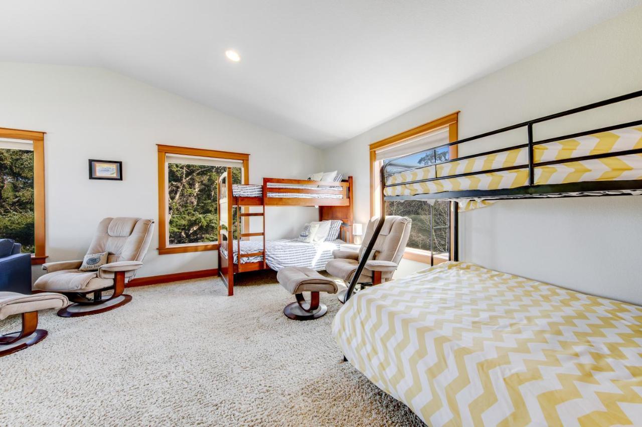Villa Blue Wave Heights Lincoln City Exterior foto